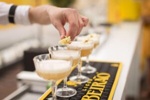 酵素ドリンクを2週間試した結果、体験談からわかった効果とは？